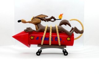 Coyote Wile E. Rocket