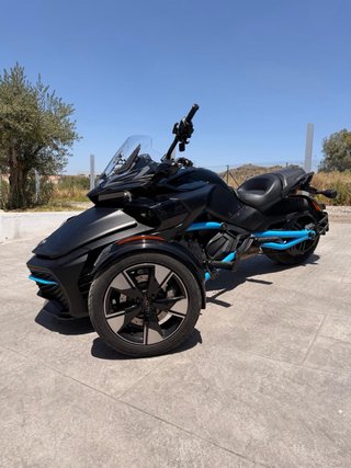 Can-Am Spyder F3 Negro/Azul