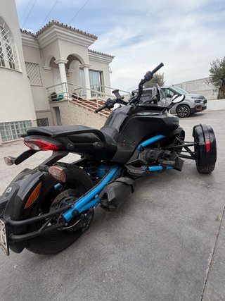 Can-Am Spyder F3 Negro/Azul