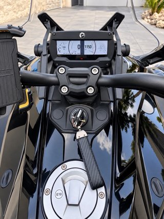 Can-Am Spyder F3 Negro/Azul