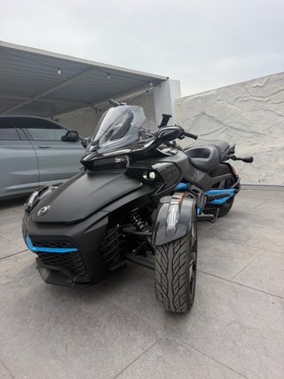 Can-Am Spyder F3 Negro/Azul