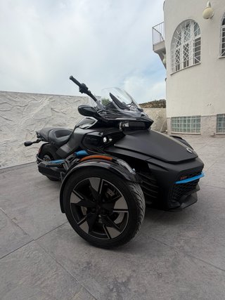 Can-Am Spyder F3 Negro/Azul