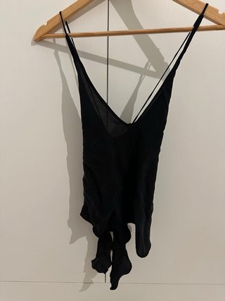 Top Zara TRF Negro Talla XS.