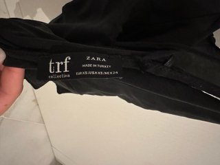 Top Zara TRF Negro Talla XS.
