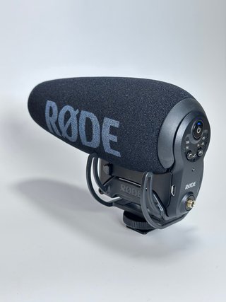 RØDE VideoMic Pro+ – Professional Shotgun