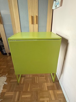 Mesa de estudio metálica verde