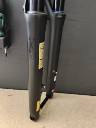HORQUILLA SR SUNTOUR GVX32 LO-R