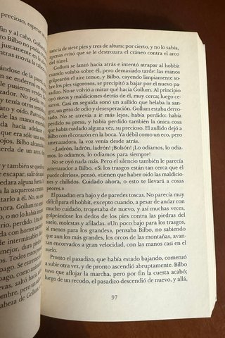 "El Hobbit" (Minotauro), 1991
