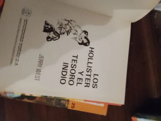 Cuatro libros juveniles