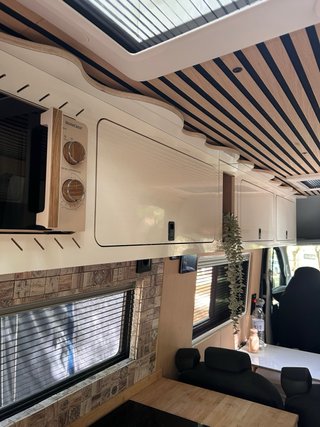 CAMPER MAN TGE 3.180| 2022 | 5 PLAZAS | 4 DORMIR