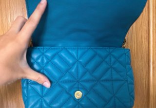 Bolso Zara acolchado cadena dorado
