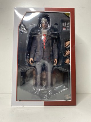 : Hot Toys Two-Face 1/6 MMS546 Exclusivo
