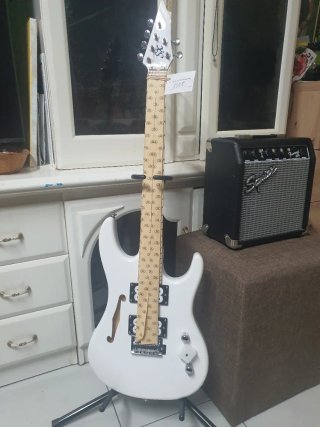 Guitarra Eléctrica SX Semi-Hollow Blanca