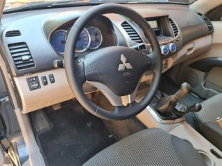 Mitsubishi L 200 2007