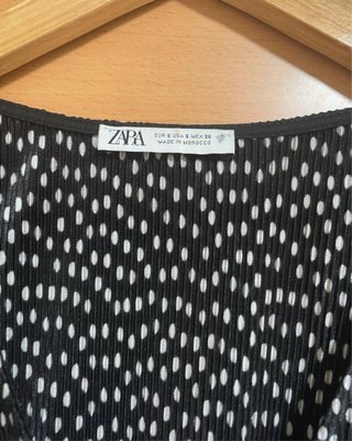 Camiseta Zara manga larga lunares