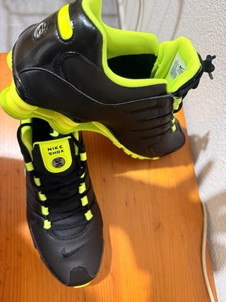Zapatillas Nike Shox Hombre Negras y Amarillas