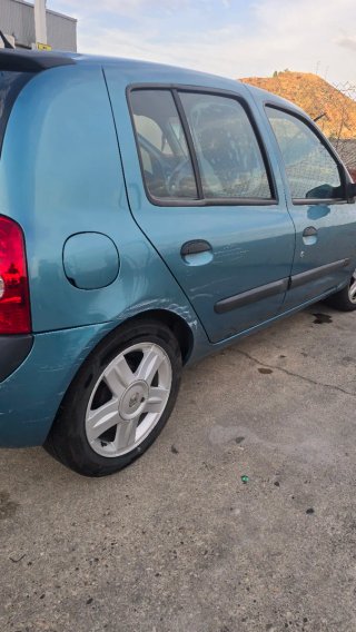 Renault Clio 2002
