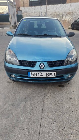 Renault Clio 2002