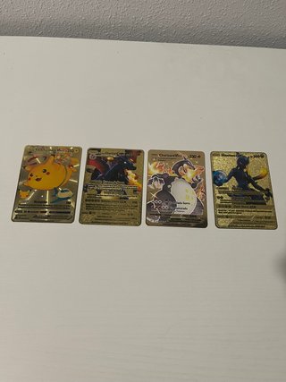 Cartas Pokémon Metalizadas Doradas