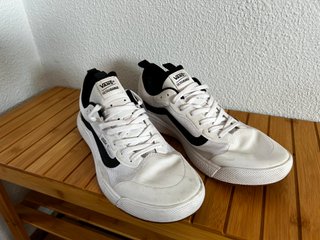 Vans UltraRange EXO blancas