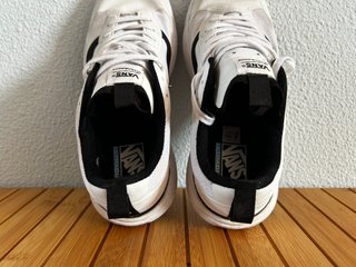 Vans UltraRange EXO blancas