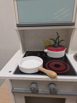 Cocina de juguete de madera