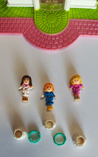 Polly Pocket Pollyville Light Up Bridal Salon 1994