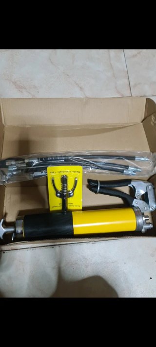 Pistola de engrase con mangueras y acoplador