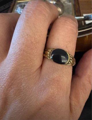 Anillo vintage estilo sello latón patinado.