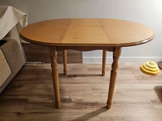 Mesa redonda extensible de madera con cristal