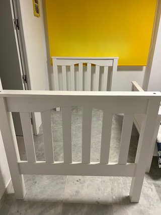 Cama de madera blanca de 90, o dos cabeceros