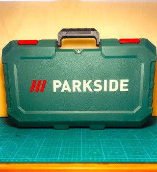 Sierra de sable PARKSIDE 20v+Batería 2Ah+Cargador