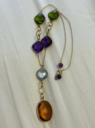 Collar de oro