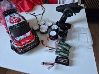 Coche RC MJX Hyper Go 14303 Brushless 1/14