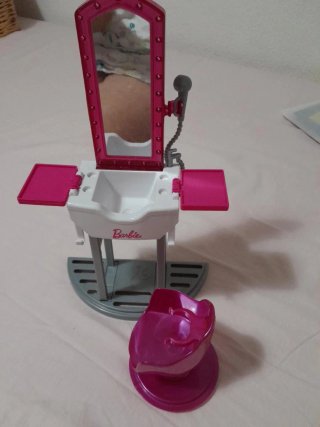 Barbie Salon Peluquería Mattel FJB36 2018