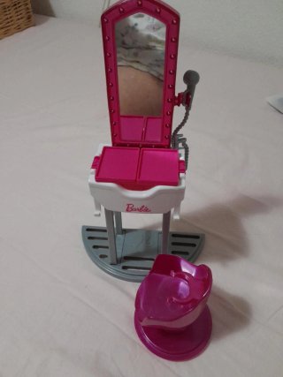 Barbie Salon Peluquería Mattel FJB36 2018