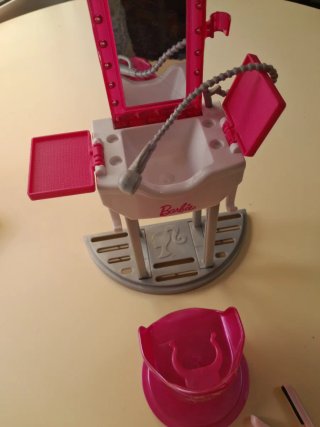 Barbie Salon Peluquería Mattel FJB36 2018