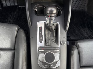Audi A3 Sportback 1.8 TFSI 180 Stro quat Attract