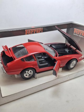 Ferrari Daytona 365 GTB/4 Techno Giodi 1:18.Nuovo.