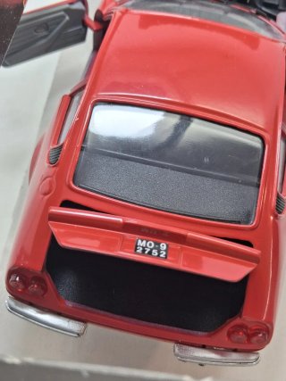 Ferrari Daytona 365 GTB/4 Techno Giodi 1:18.Nuovo.