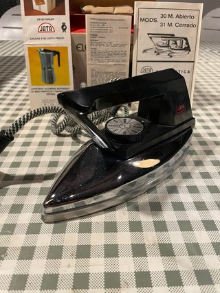 Plancha Eléctrica Vintage Jata Mod. 31