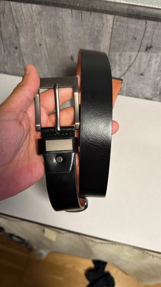 Cinturón de hombre negro hebilla plateada