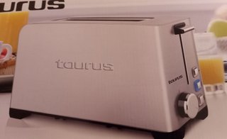 Torradeira Taurus My Toast 1050W