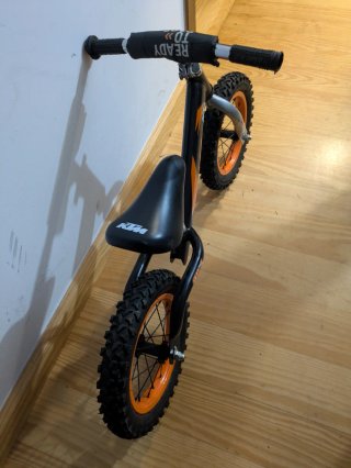 Bici di equilibrio KTM senza pedali