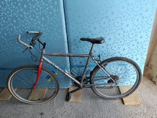Bicicleta para restaurar o piezas