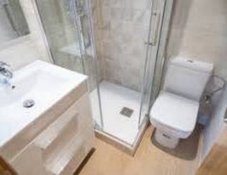 Instalador sanitarios, muebles y mamparas