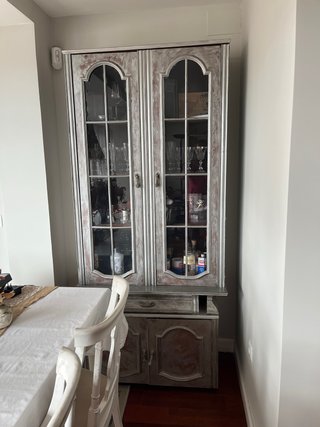 URGE Vitrina vintage plata y madera