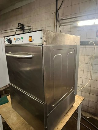 Lavastoviglie professionale Asber