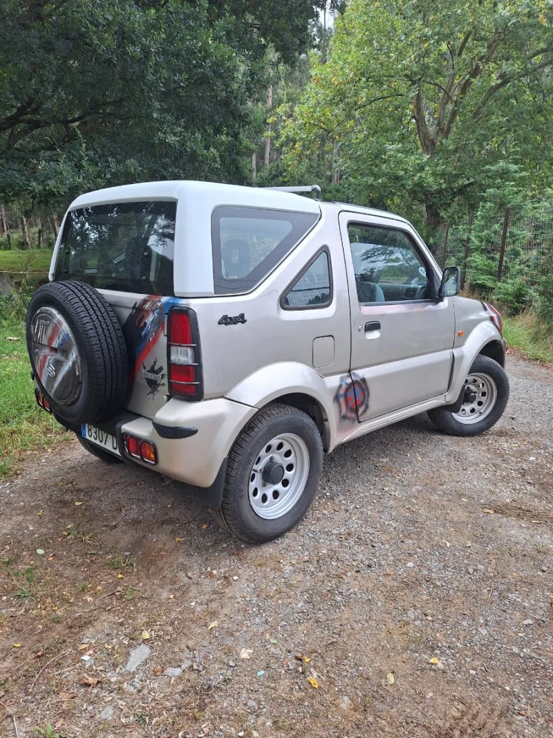 Suzuki Jimny 2005 - foto 1