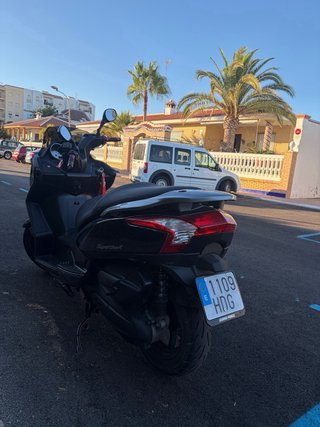 Kymco Superdink 125cc Negra